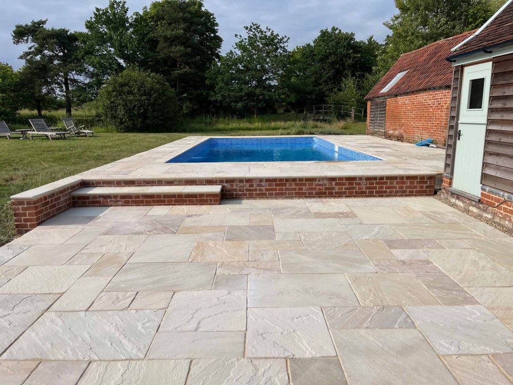 Nigel Lake Swimming Pool refurbishments services