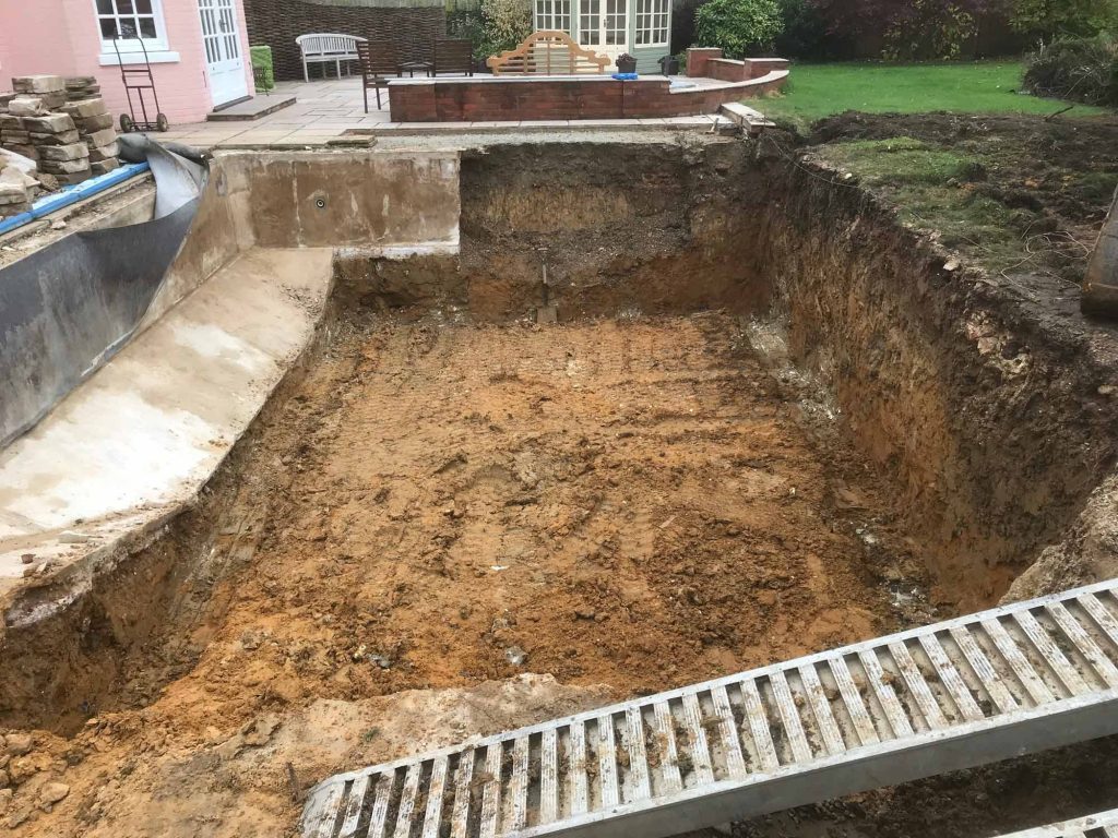 Nigel Lake Swimming Pool refurb and new installation