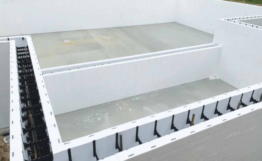 Swimming pool construction